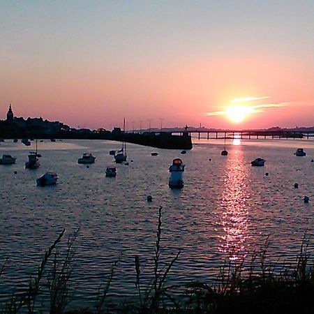 Logis Hotel Bellevue Roscoff Exterior photo