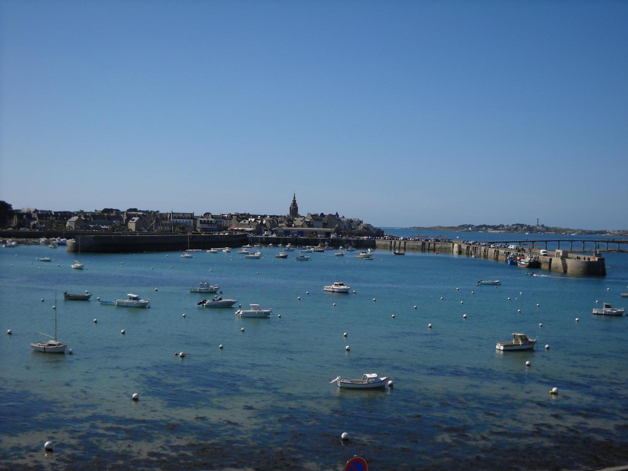 Logis Hotel Bellevue Roscoff Exterior photo