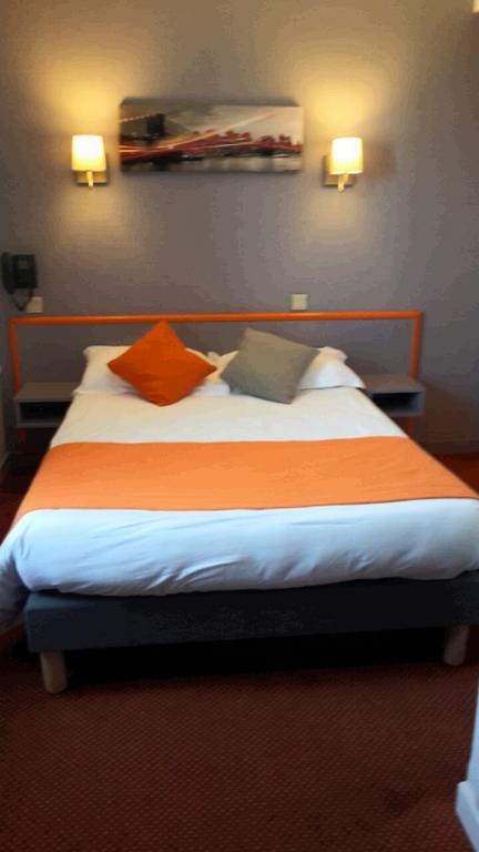 Logis Hotel Bellevue Roscoff Exterior photo