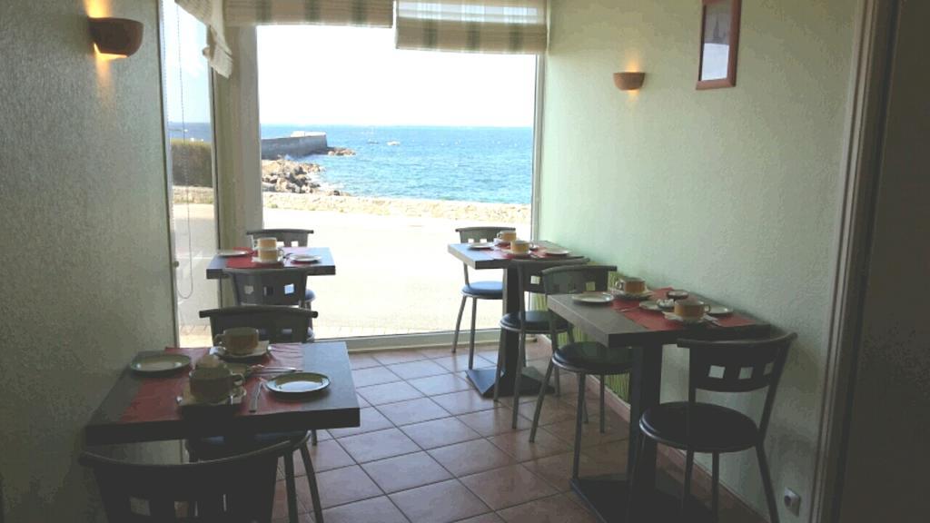 Logis Hotel Bellevue Roscoff Exterior photo